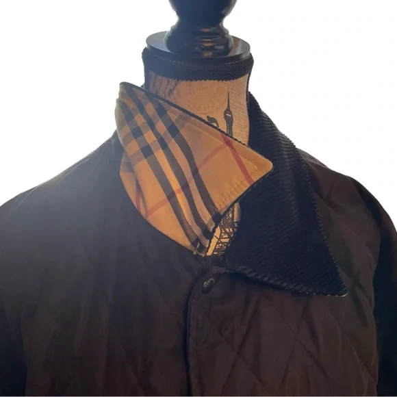 Burberry Black Quilted Jacket - Picture 4 of 11